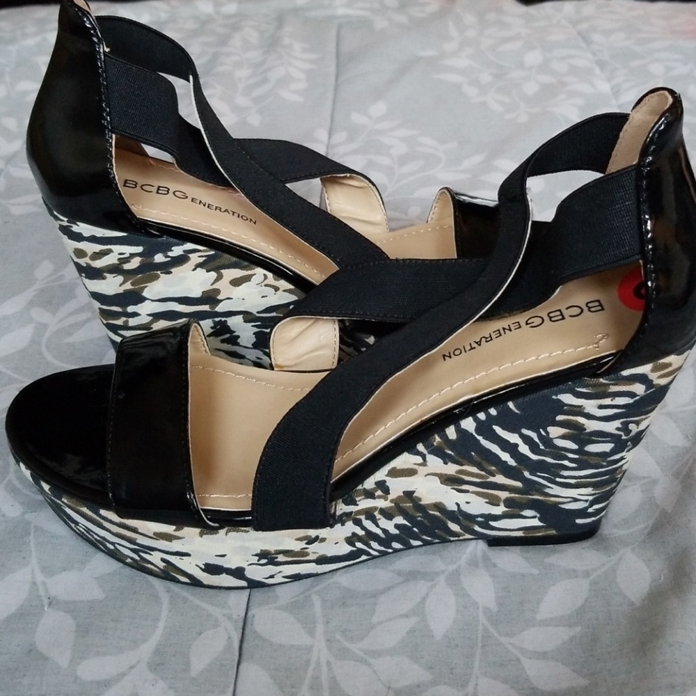 BCBGeneration wedged heels